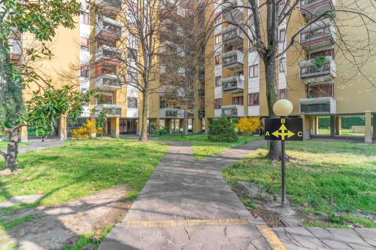 Soggiorno Incantevole In Zona Navigli Milan Extérieur photo